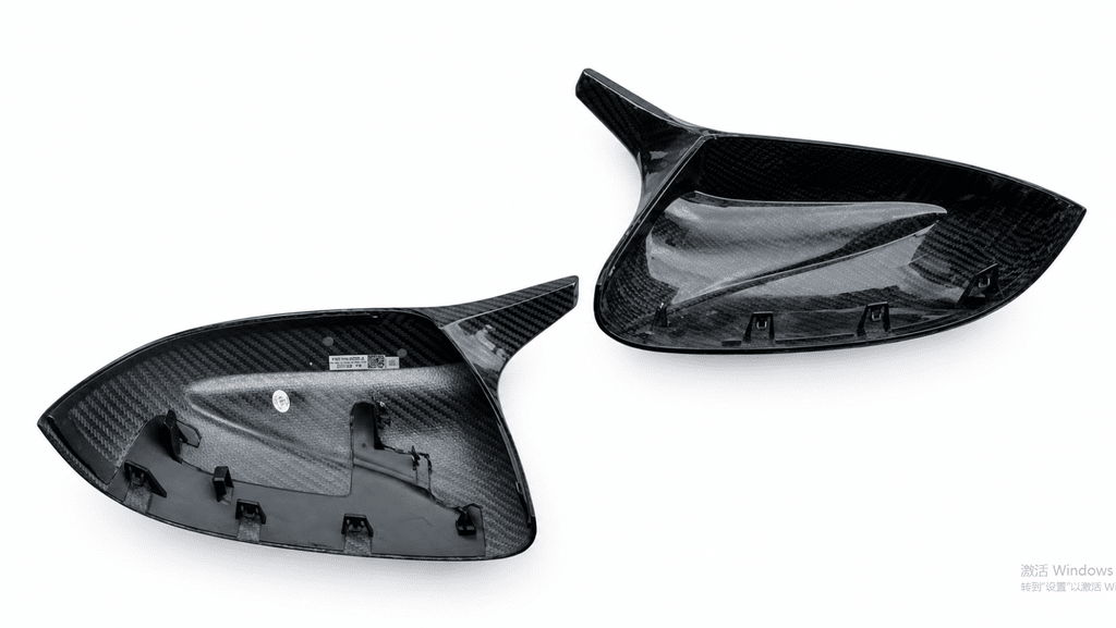 Left: Dry Carbon Fiber; Right: Wet Carbon Fiber