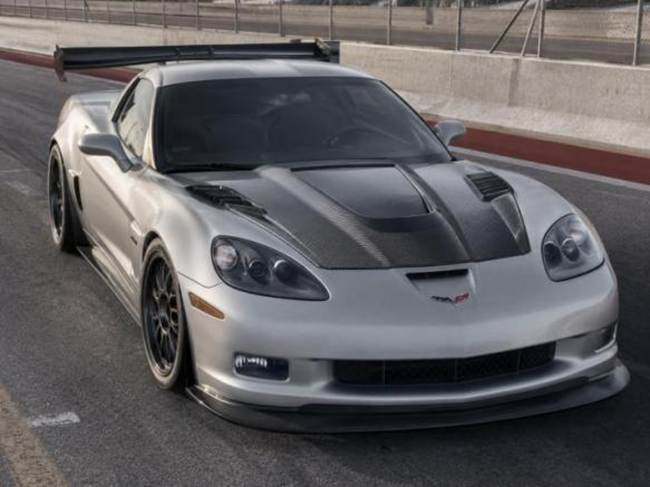 Custom Dry Carbon Fiber Hood for Chevrolet Corvette C6 — JC AUTOCARBON project