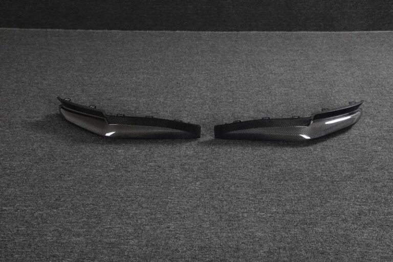 Carbon Fiber Rear Diffuser for Volkswagen Golf MK8 GTI 2021-2022