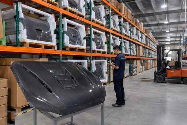In-stock carbon fiber hoods ready to ship from overseas warehouse