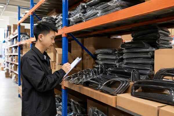 In-stock carbon fiber door accessories ready to ship from overseas warehouse